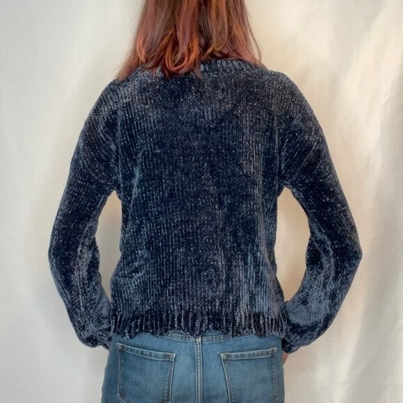 Unbranded Chenille Long Sleeved Dusty Blue Sweater with Scalloped Hem Small SM S - Picture 2 of 10